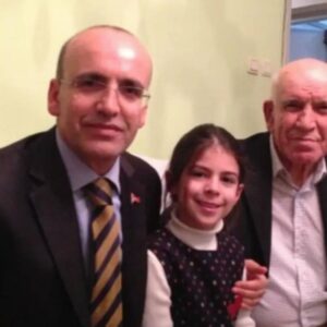 mehmet simsekin abisi emekli ilkokul ogretmeni nazmi simsek hayatini kaybetti FQK6Wy5I