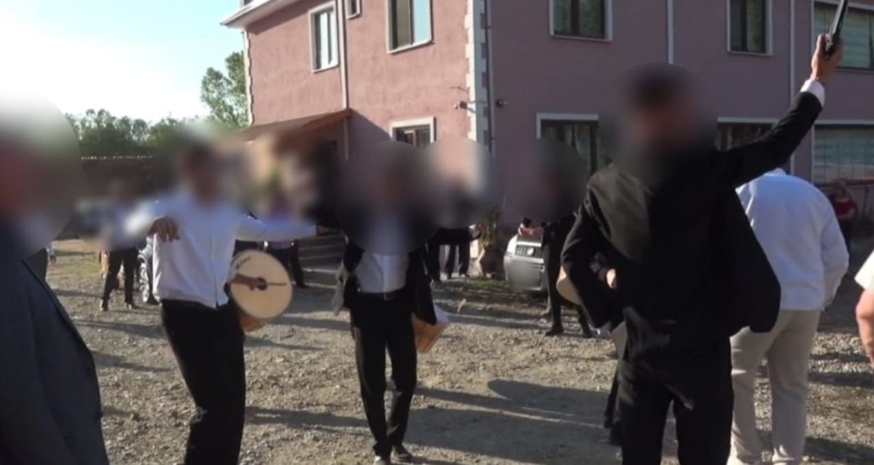 dugun magandalari is basinda cok sayida yarali var dAKRXh8s