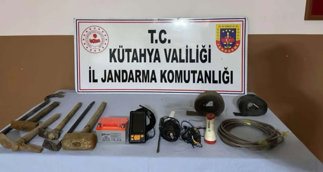 kutahyada kacak kazi yapan 6 supheli yakalandi YaZQ5uKp