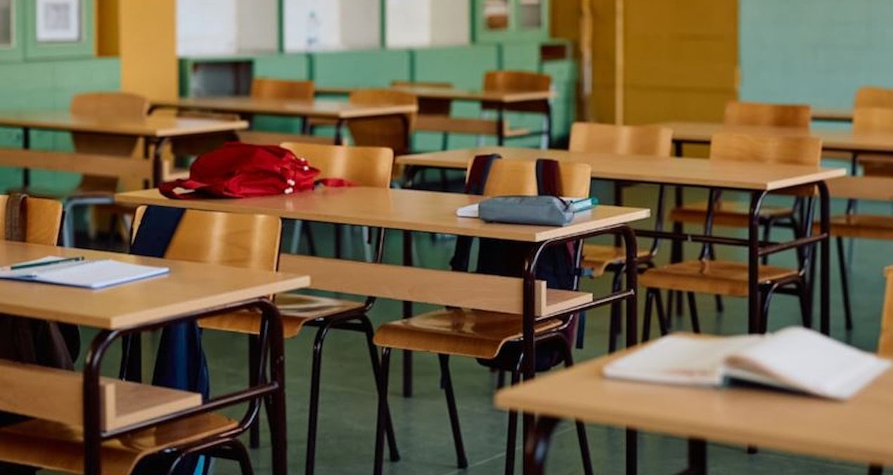 ulkedeki tum okullarda tamamen yasaklanacak 2026da baslayacak PxykW4TD