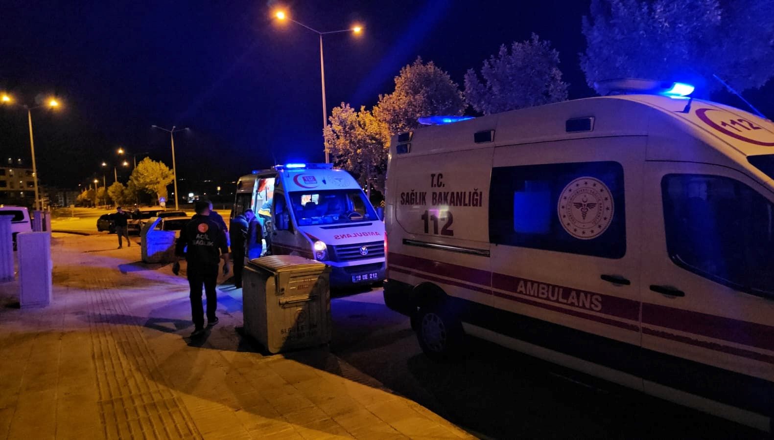 aksesuarcida bicakli kavga uc yarali cayIIHXP.jpg