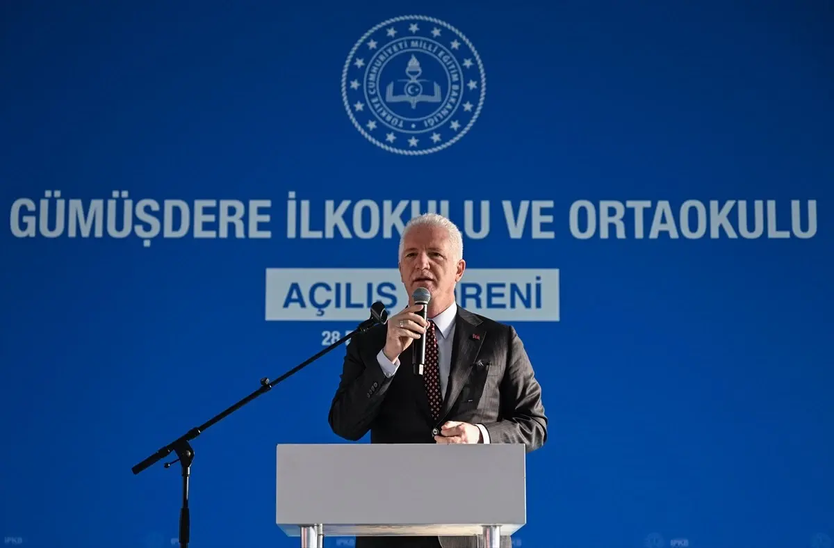 bakan tekin sariyerde gumusdere ilkokulu ve ortaokulunun acilis toreninde konustu aciklamasi x4gPZVTU.jpg