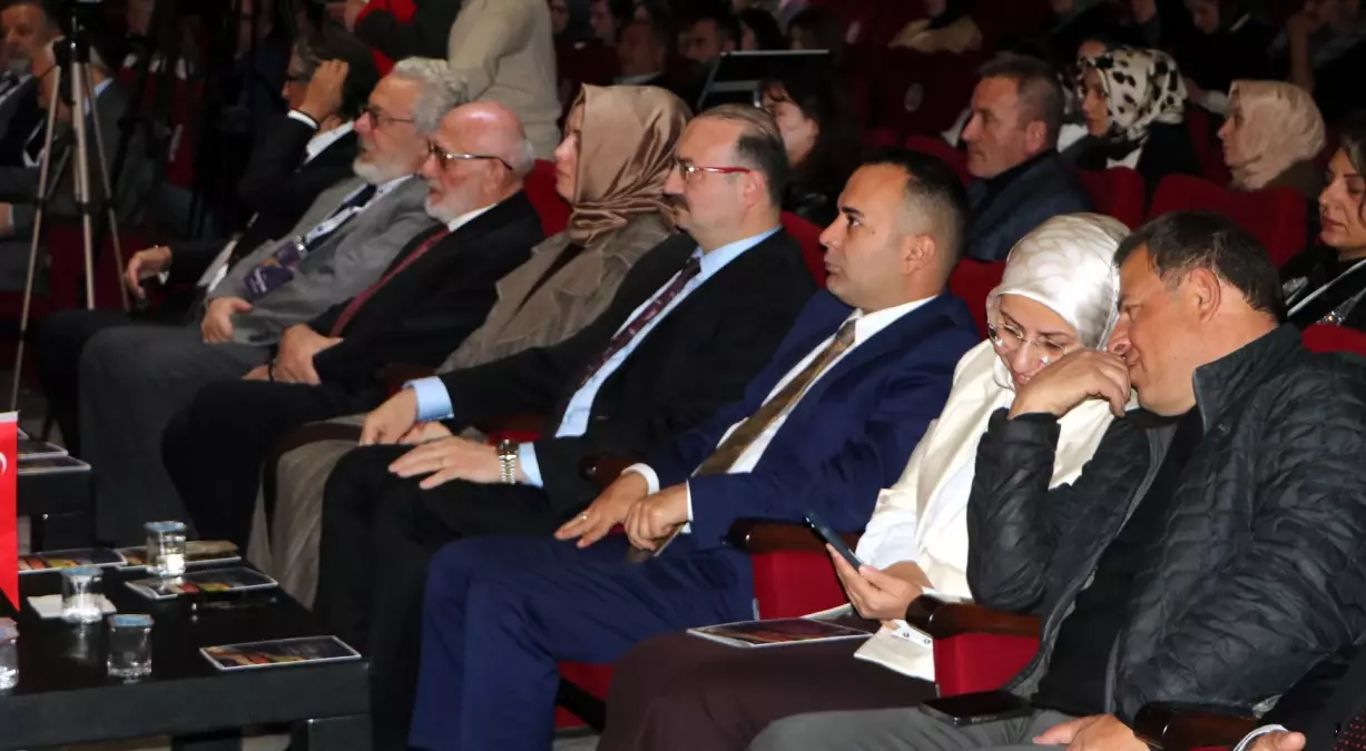 prof dr aydemir sanat hakikati anlatmak icin gereklidir wrRKuq6N.jpg