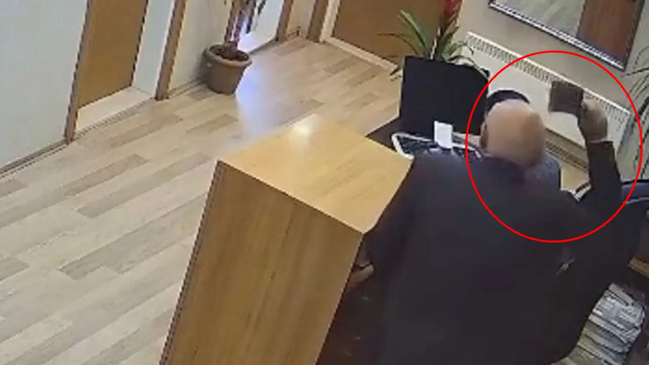 Belediye Binasında Şok Edici Saldırı: Sekretere Satırla Saldırdı