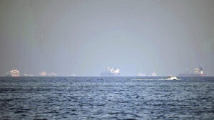 hurmuz-bogazindan-bir-tanker-gemisi-daha-gecti-iran-basini-duyurdu-yVK1YfGC