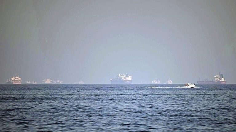 hurmuz-bogazindan-bir-tanker-gemisi-daha-gecti-iran-basini-duyurdu-yVK1YfGC